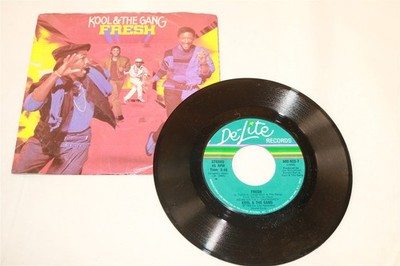 KOOL & THE GANG - Fresh & In The Heart W/ Picture Sleeve 7'' 45rpm VG+