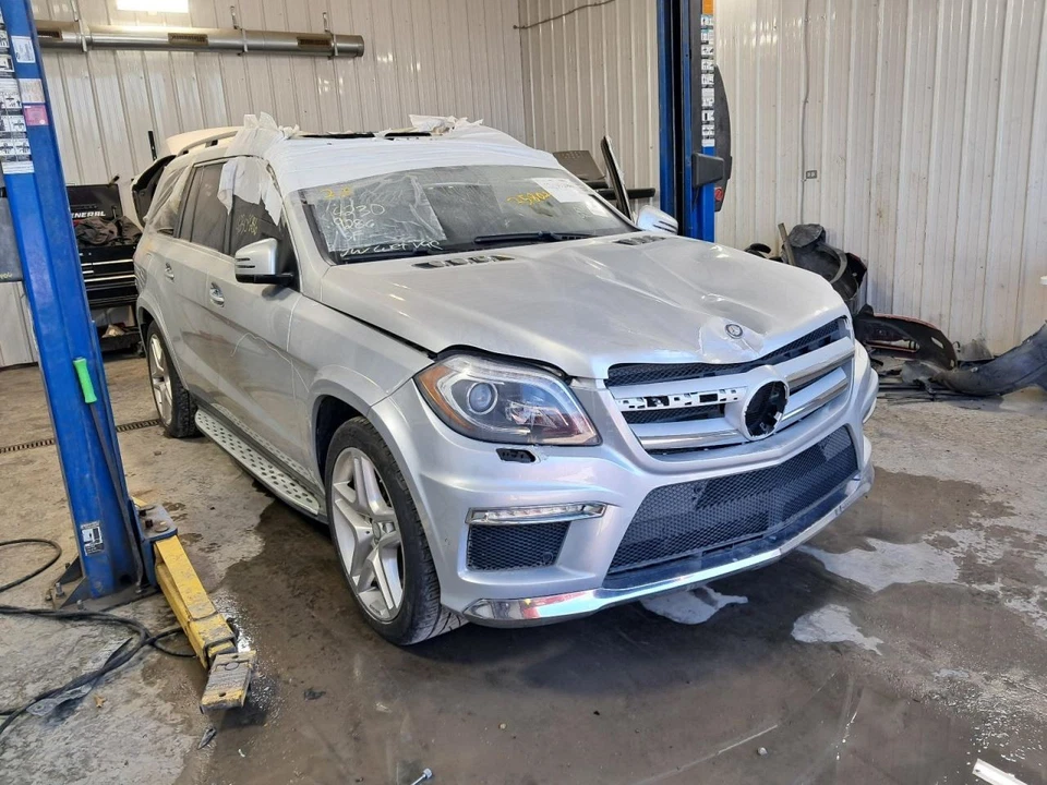 2015 Mercedes-Benz GL450 Front Bumper Used 4DR SUV Local Pick Up Only — 第 2/4 张图片