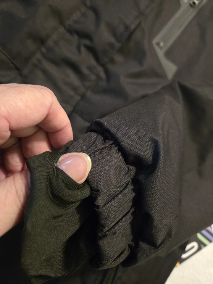 Chaqueta de invierno para niñas negra/gris forrada con valor de color (10/12 M) Foto 2 de 4