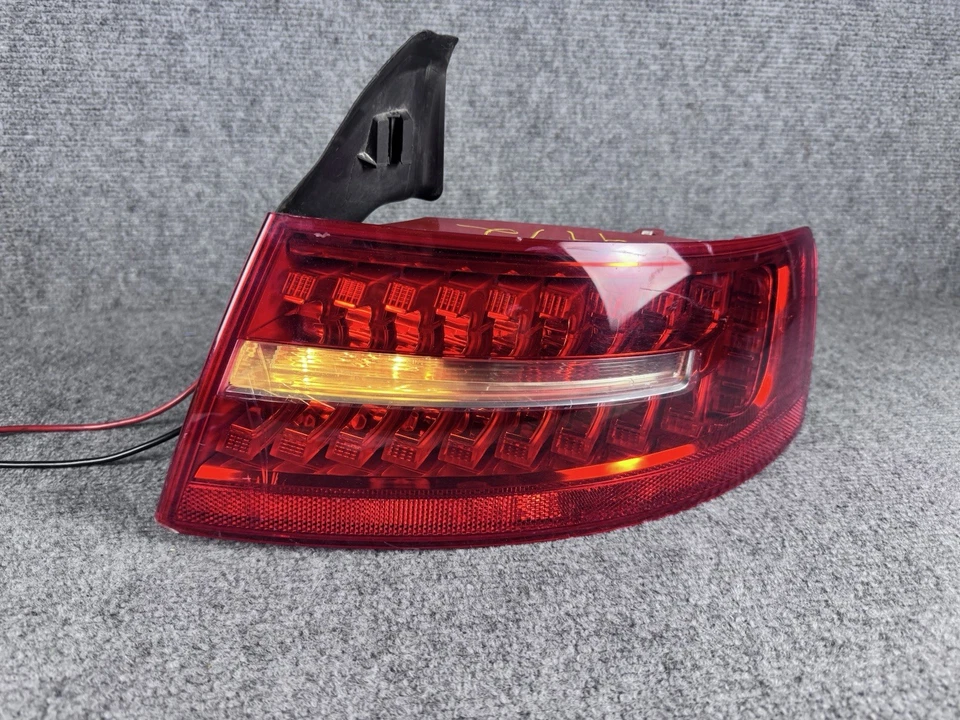 Luz trasera derecha OEM *chip* Audi A6 C6 S6 Quattro RS6 2009-11 sedán Foto 4 de 4