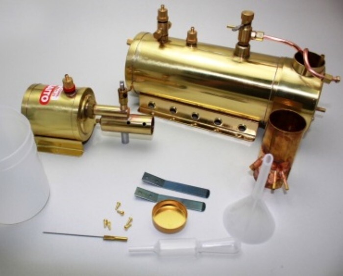 斎藤製作所 MARINE BOILER B3 STEAM ENGINE T3DR Saito 3-Cylinder Steam Engine T3DR - 7133/01