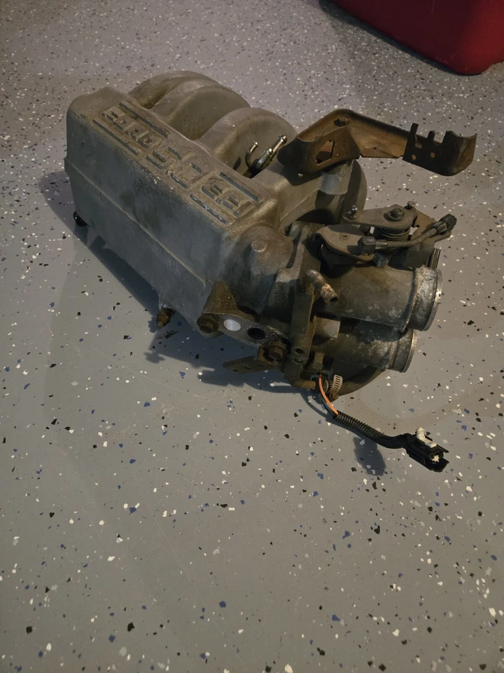 Upper Intake Manifold 5.0L 1985-1996 Ford Bronco F150 F250 E150 PLENUM  - Image 2 of 4