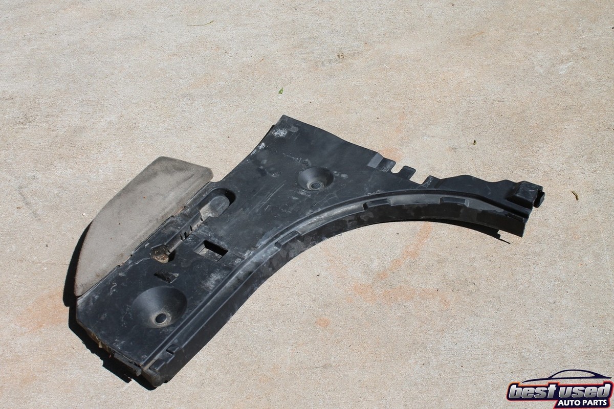 マイケルページ 1988 Mazda 323 Catalog Brochure LX SE GT Sedan Hatchback Excellent