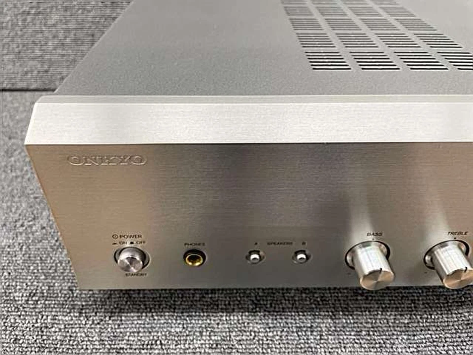 Onkyo A-973 Integrierter Verstärker Silber Guter Zustand Used - Bild 2 von 4