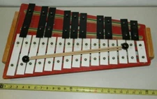 Vintage Student Glockenspiel Xylophone Rhythm Band Inc Japan 25 Key with Mallets