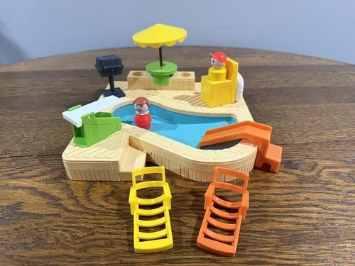 Vintage Fisher Price Little People Swimming Pool #2526 Complete 11-Piece Set