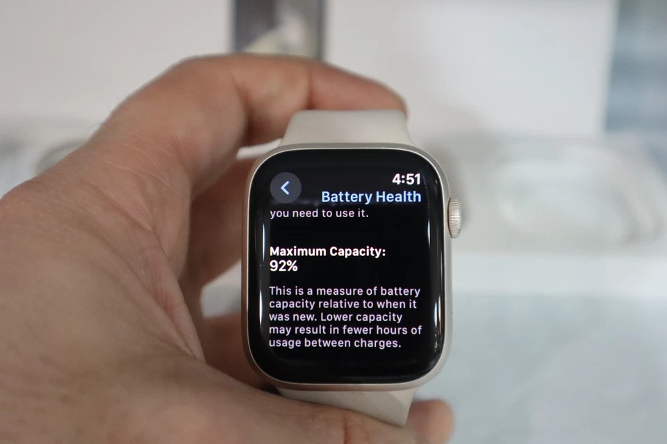 Apple Watch Series 9 45 mm MRM93LW/A Star AI GPS + Celda Desbloqueado #20094 Foto 2 de 4