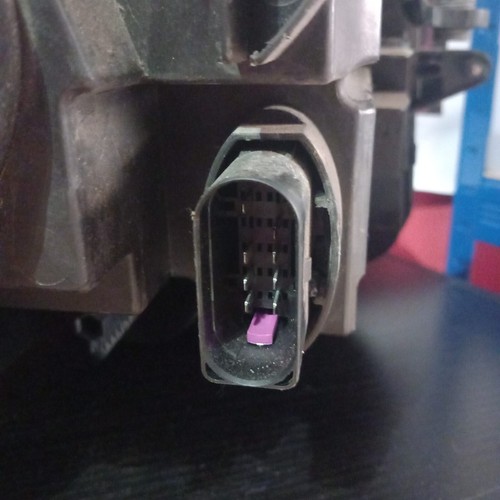 FANALE PROIETTORE ANTERIORE SINISTRO VOLKSWAGEN TIGUAN cod. 5NB941005 - Foto 10 di 12