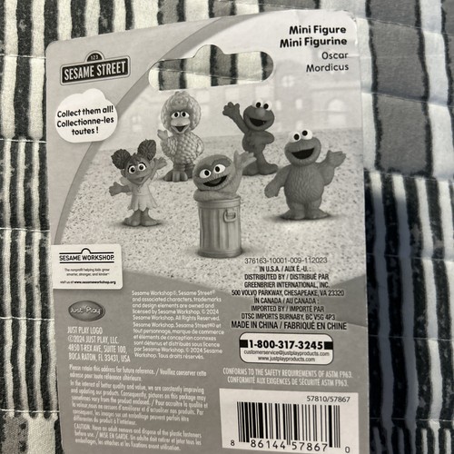 Oscar The Grouch Sesame Street Mini Figure Bonus Card Collectible Green - Picture 6 of 8