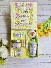 HOLIDAY SPA GIFT BOX / SPA GIFT BASKET / GIFT FOR HOLIDAYS / SPA GIFTS / CANDLES