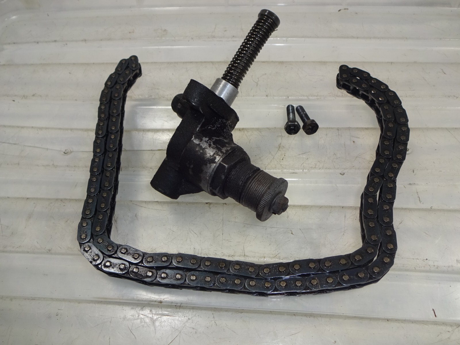 Suzuki 1982 GS750 E GS 750 OEM Engine Cam Chain & Tensioner & Mounting