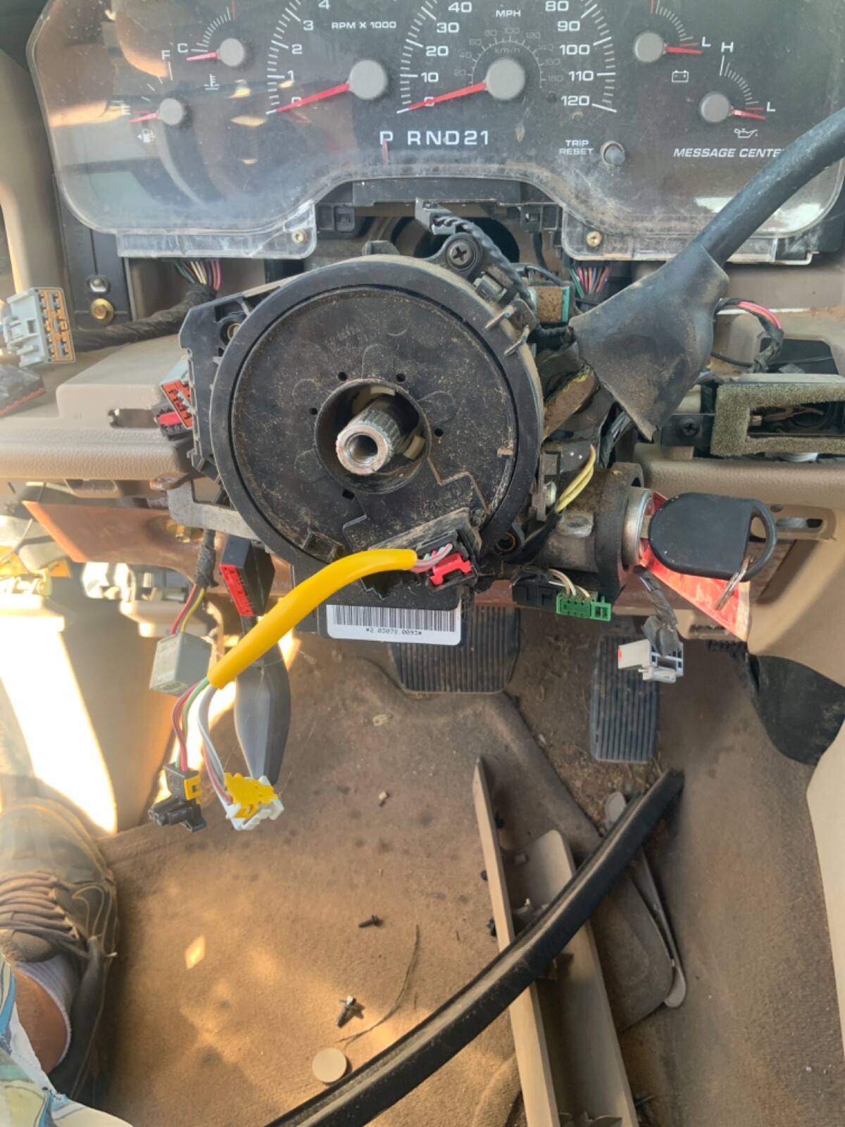 03 06 Ford Expedition Steering Column Column Shift ONLY OEM with key