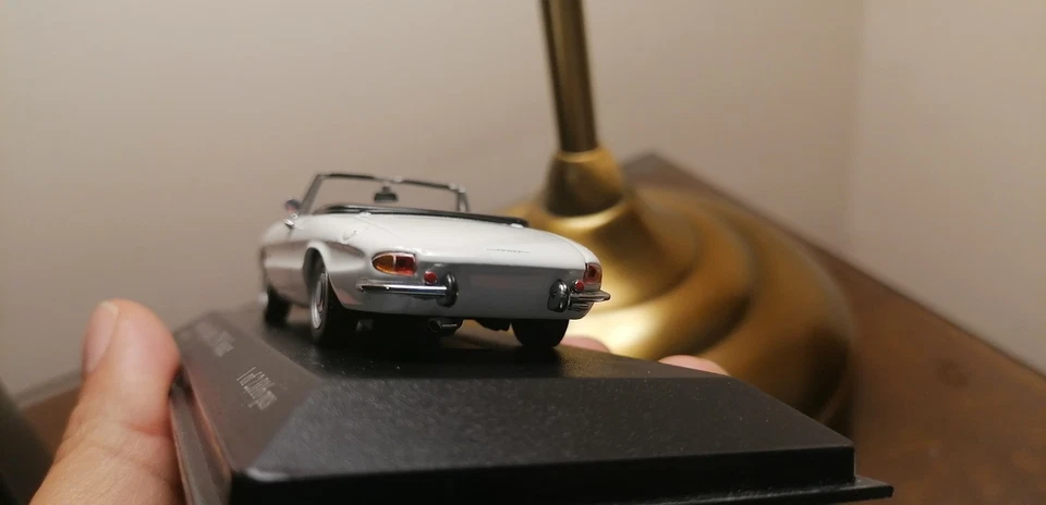 Alfa Romeo spider Duetto minichamps 1/43 - Immagine 3 di 4