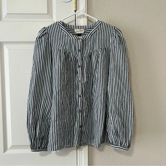 Universal Thread Navy White Striped Button Front … - image 2