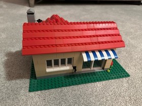 LEGO (6754) Creator 3-in-1: Family Home - 99% Complete with (4) Manuals