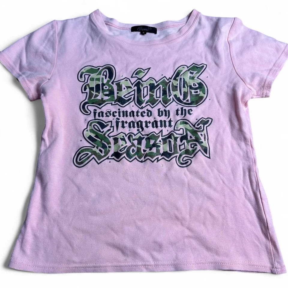 Born Pink Camo Graphic Shirt/ Top Size Medium Y2K Womens