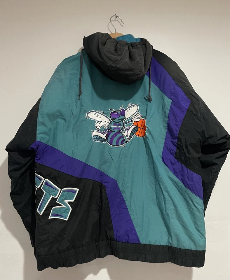 Chaqueta acolchada vintage Charlotte Hornets talla mediana NBA Foto 3 de 4