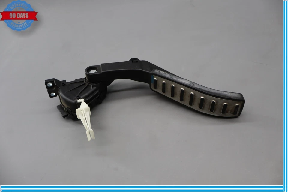 11-18 保时捷 Cayenne 958 发动机加速燃气门踏板加速器 Oem — 第 3/4 张图片