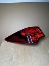 2013-2016 Hyundai Santa Fe Driver Left Side Tail Light Taillight Oem FEA76