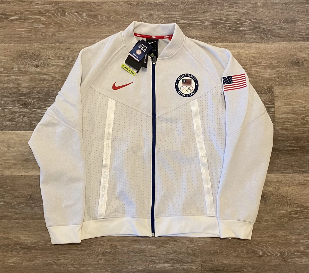 Nike tech shop 2020