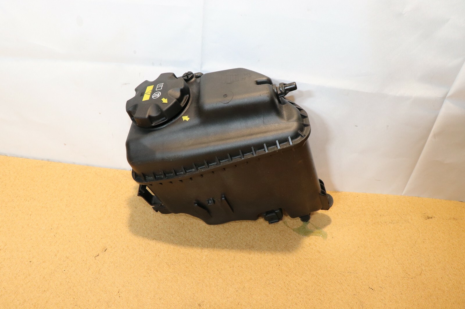 BMW 7 SERIES X5 G11 G12 COOLANT EXPANSION TANK 1713 8689765 eBay
