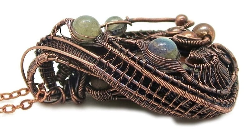 Collar colgante de jaspe Picasso con labradorita, en bronce Foto 4 de 4