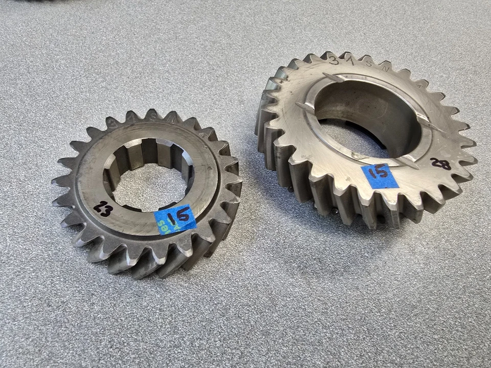 MUY BONITO JUEGO DE ENGRANAJES "SN" TRANSMISIÓN PORSCHE 911 915 QUINTA VELOCIDAD 28:23 #15 Foto 2 de 4