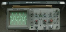 Tektronix 2235 AN/USM488 100MHz Two Channel Oscilloscope, Two Probes, Power Cord