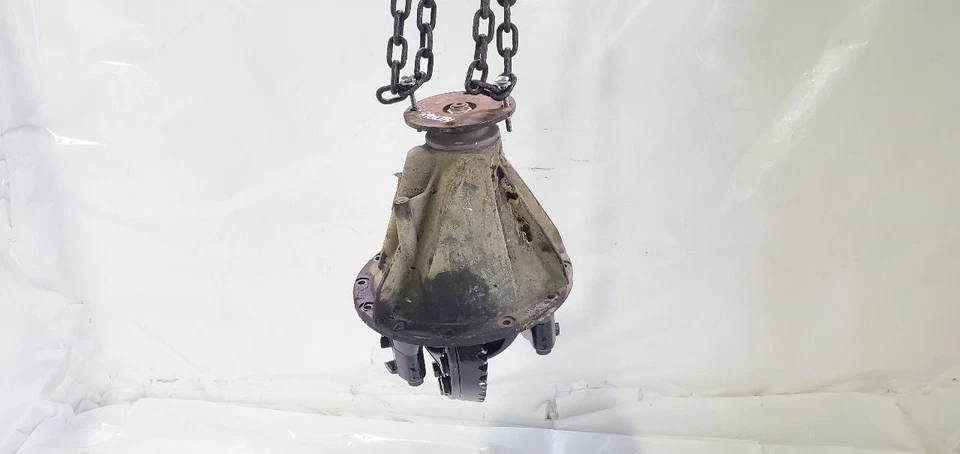 2007 2014 Toyota Tundra OEM 4.30 Ratio Rear Carrier 8 Cylinder 5.7L - Image 2 of 4