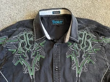 Roar Signature Button Up Shirt Size L Western Embroidered. Black, distressed