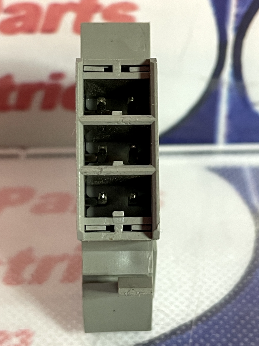 SCHNEIDER LR 69561 PUSH IN TERMINAL MASTERPACT NW NW -NT Y FRAME