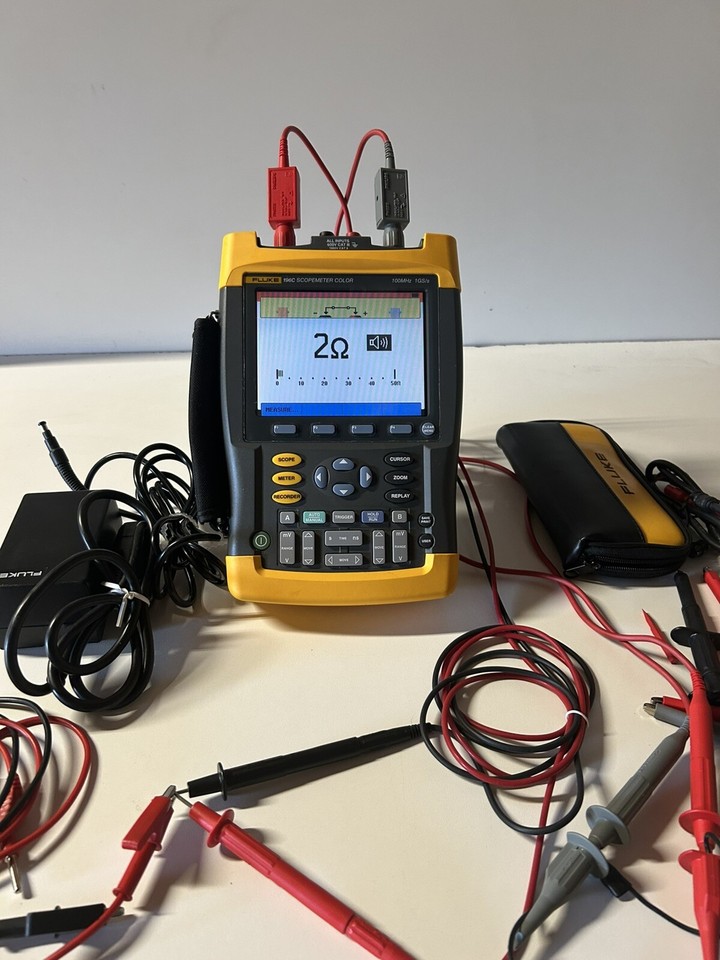 FLUKE 196C Color Scopemeter Oscilloscope Bandwidth 100 MHz 1GS/s W ...