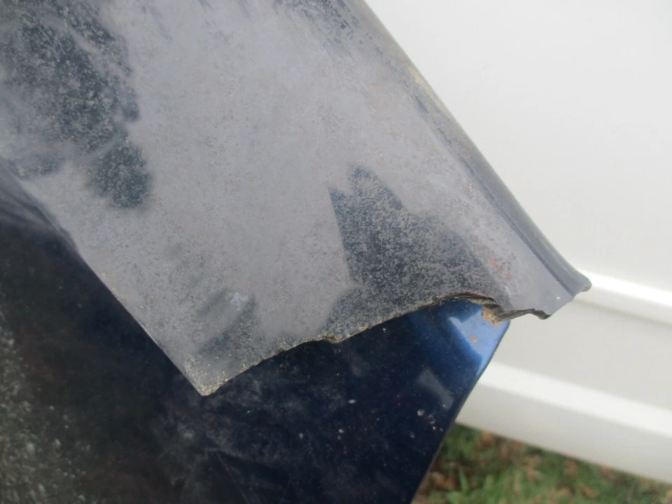 2002 2003 2004 2005 2006 2007 2008 2009 CHEVROLET TRAILBLAZER HOOD OEM - Image 4 of 4