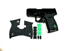  Textured Rubber Gun Grip Enhancement Gun Part for Taurus G3 C with Green Insert