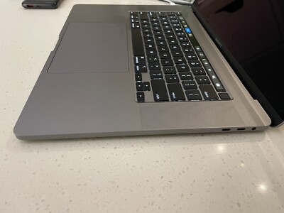 Apple MacBook Pro 16