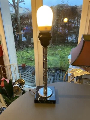 Vintage lampe années 70 80, socle marbre. pied métal chrome design - Photo 1/4