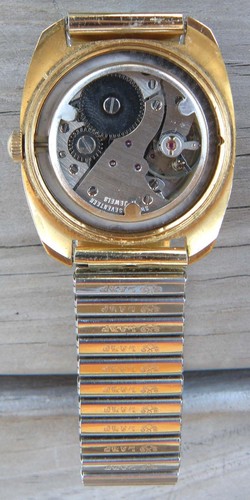 Vintage Waltham Men’s Wrist Watch in the Original Velvet Box c.1970s - Picture 16 of 19