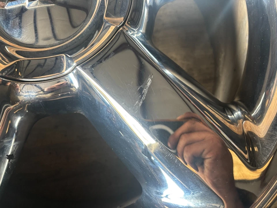 GM GMC CHEVROLET SUBURBAN OEM 5 SPOKE CHROME 20" WHEEL CAP - Image 4 of 4