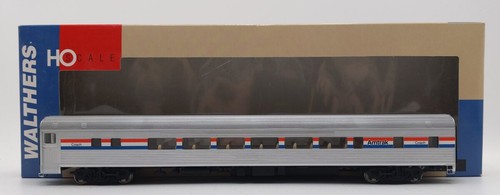 Coche de pasajeros Walthers 932-6383 escala HO 85' Budd fase 3 52 asientos EX/caja | Condition: Used