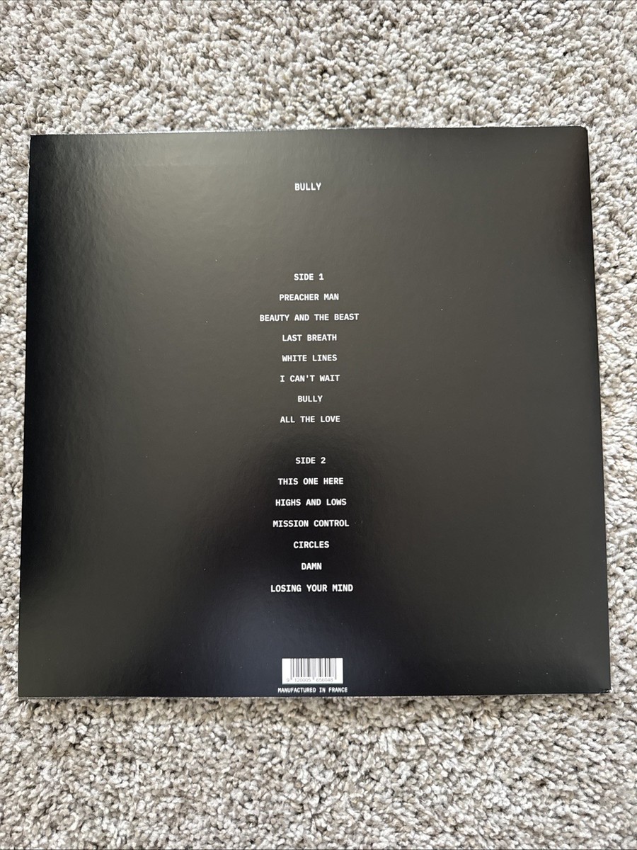 YE BULLY サイン入りレコード黒 Ye Kanye West SIGNED COVER AUTOGRAPHED BULLY Black VINYL LP In