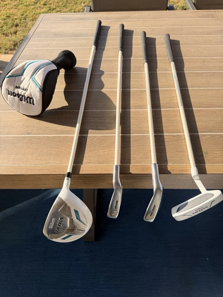 Wilson Girls Ultra Jr. Golf Club Set Junior Driver Iron Wedge Putter with Bag - Image 2 of 4