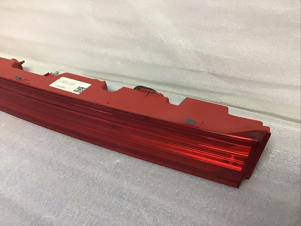 Luz trasera central Lincoln MKZ 2015-2019 OEM LED TERCER FRENO MALETERO PUERTA LEVADIZA LÁMPARA Foto 4 de 4