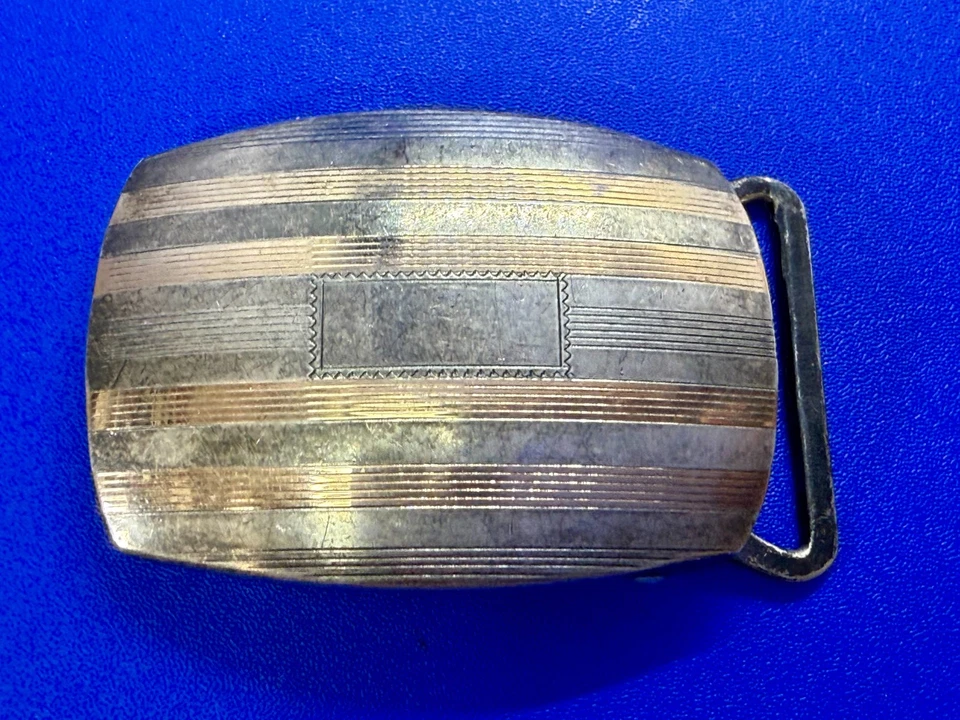 Антикварная пряжка для ремня 1920-е в стиле ар-деко из чистого серебра и золота 14 карат с гравировкой - Изображение 2 из 4