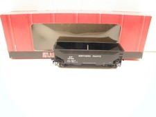ATLAS -2 BAY OFFSET HOPPER - NORTHERN PACIFIC - NP 70785 - HO SCALE