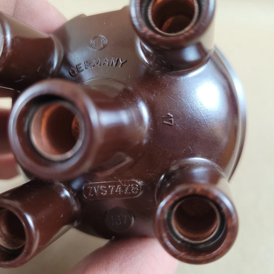 Nuevo tapón distribuidor Bosch ZVS74Z8 187 1961-74 VOLKSWAGEN NSU HECHO EN ALEMANIA Foto 4 de 4