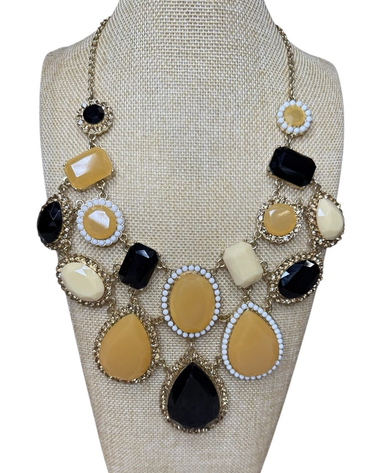 Kate Spade Nueva York Retirado Enmarcado Piedra Declaración Collar Oro Amarillo Negro Foto 2 de 4
