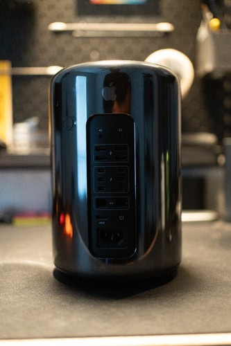 Apple Mac Pro (ITB, Quad-Core Xeon 3.7G, 32GB ECC RAM) - Mint Condition, w/Box - Afbeelding 5 van 9