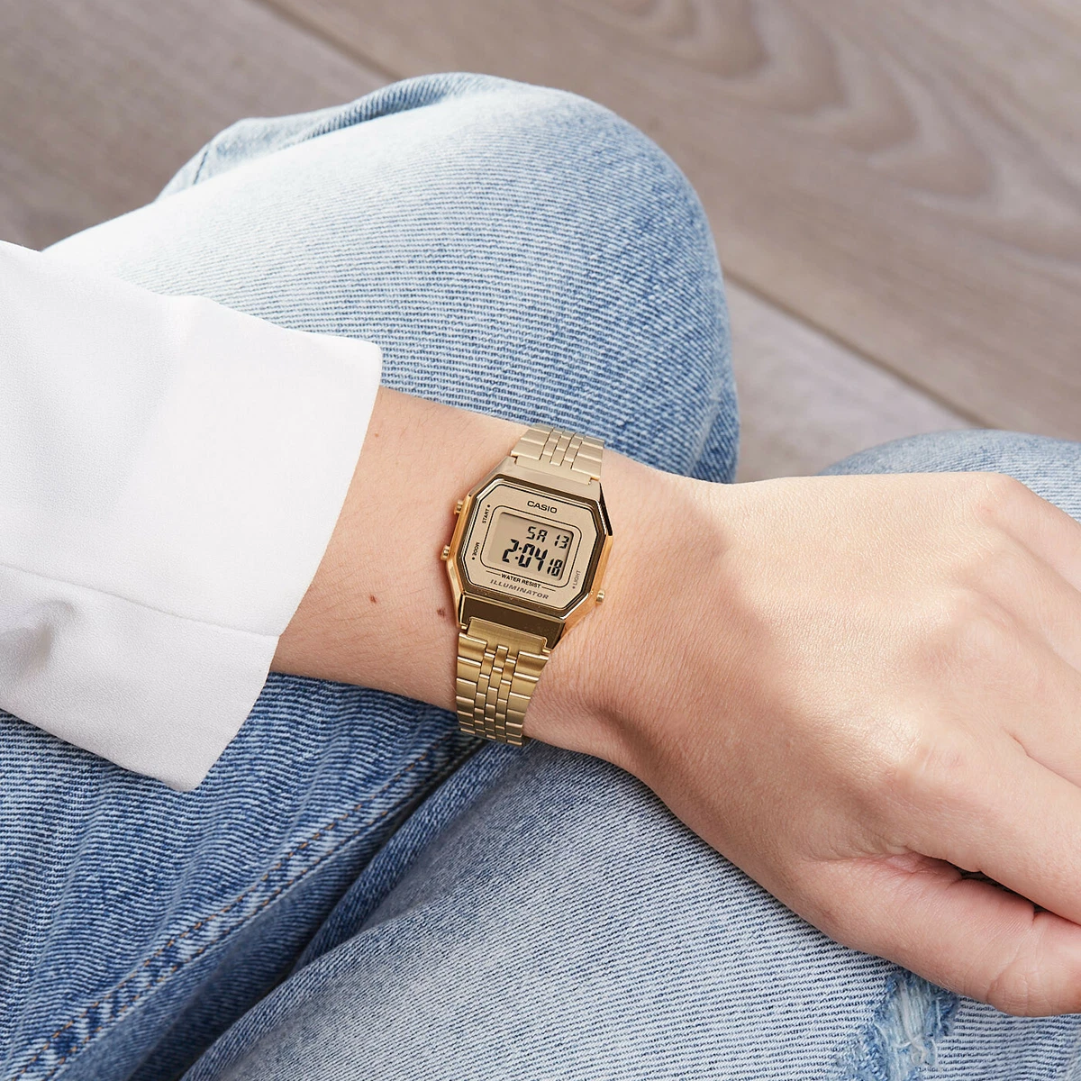 ✌️Reloj Casio Retro Collection, de mujer digital dorado LA680WEGA-9ER.