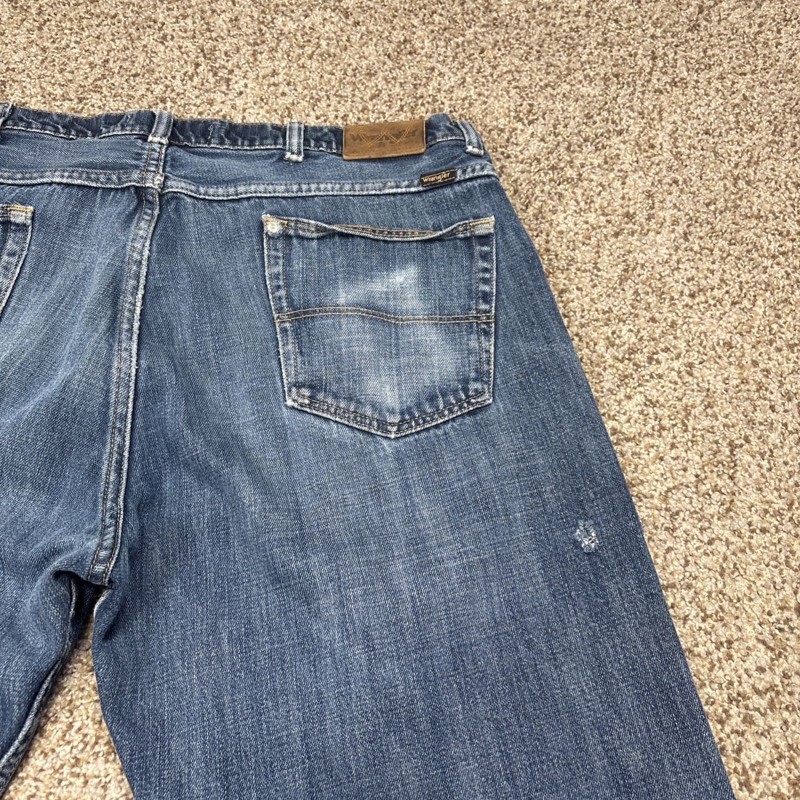 Wrangler Jeans Mens 38x29 Blue Cotton Loose Fit Denim Workwear Distressed - View 13