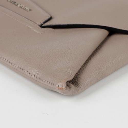 Bolso de mano Givenchy Antigona sobre mediano BB05227012 115011275 - Imagen 8 de 12